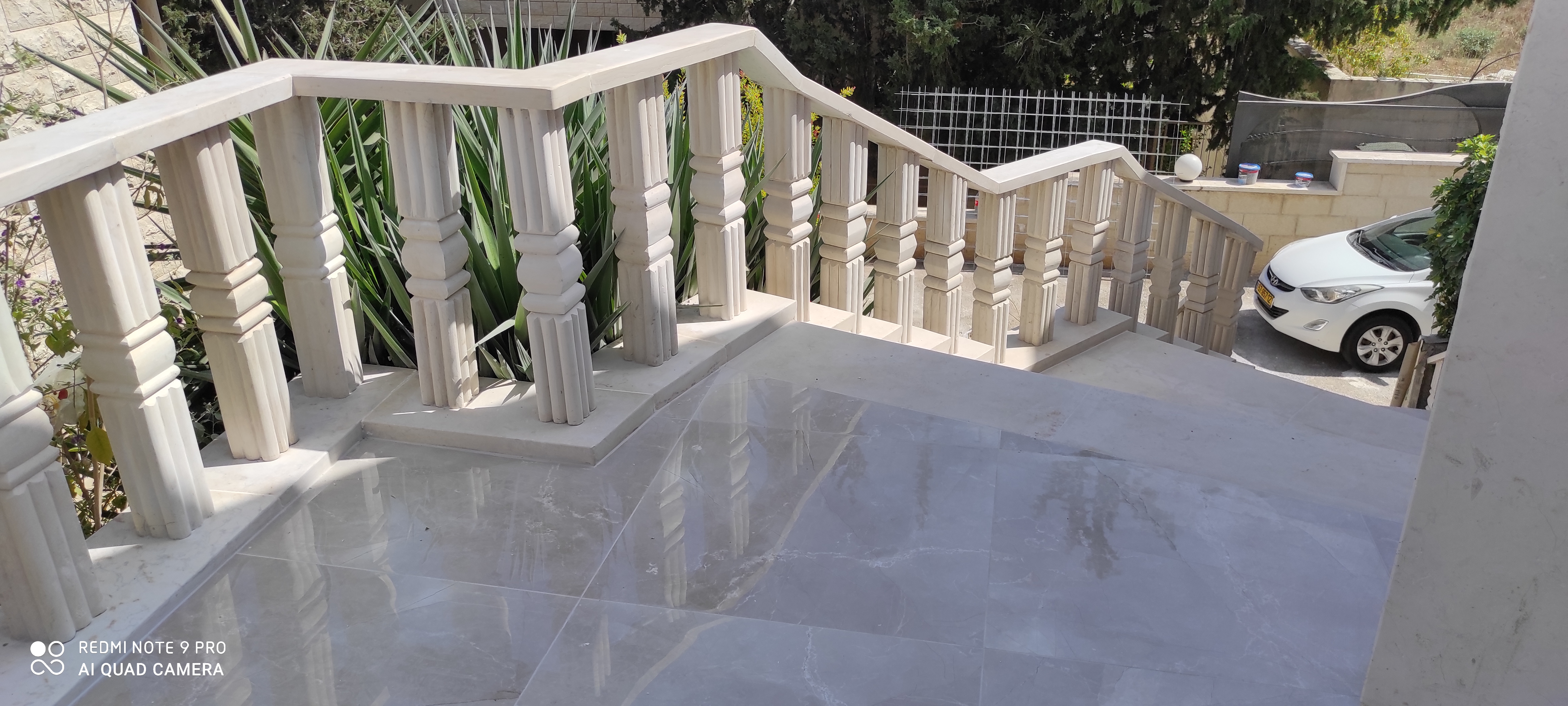 שיפוץ כללי בוילה יוקרתית בגודל 500מ''ר שתי קומות.