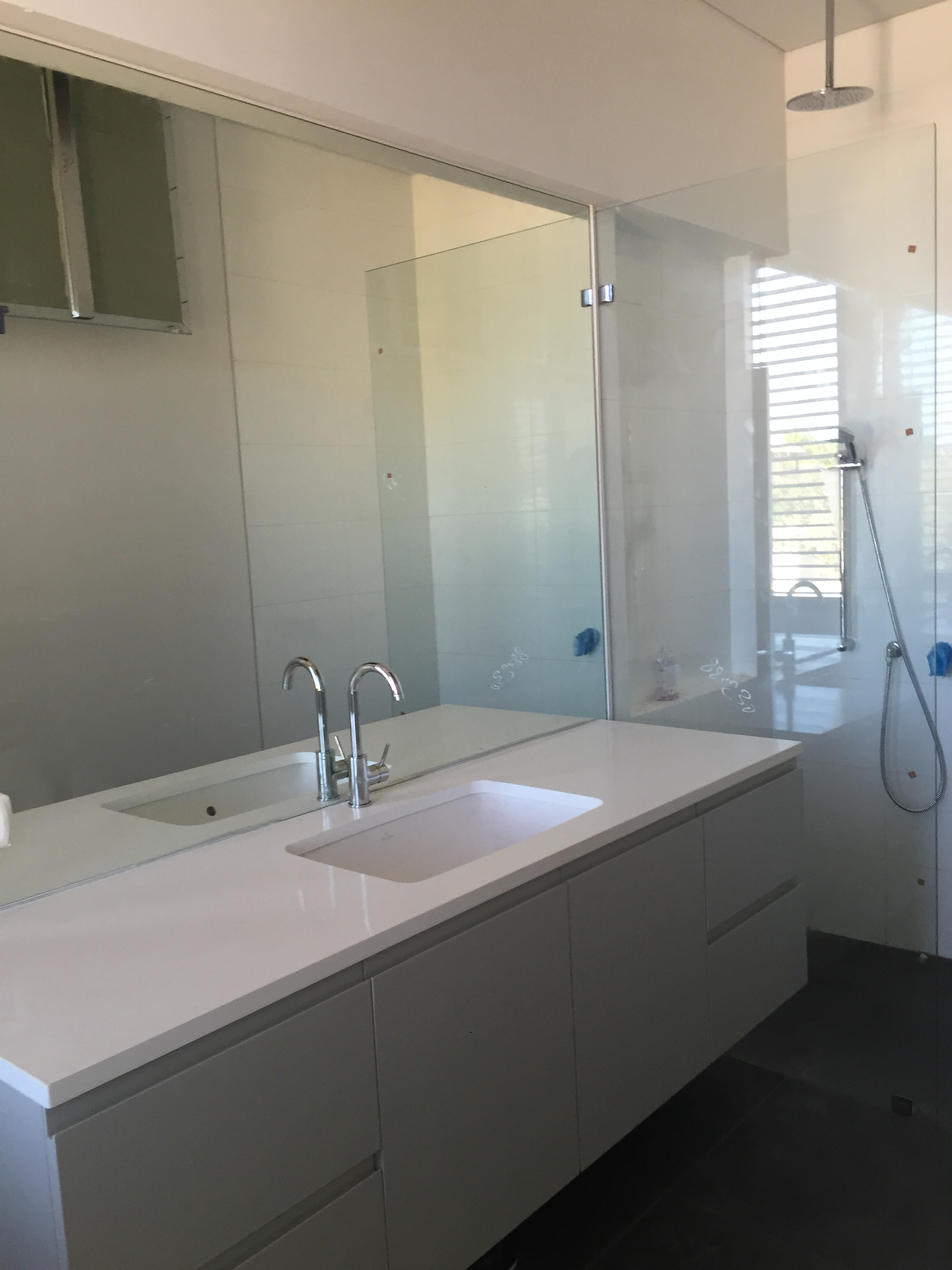 שיפוץ קוסמטי בוילה