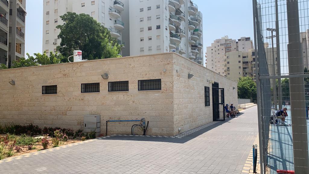 מבנה מרכז טניס