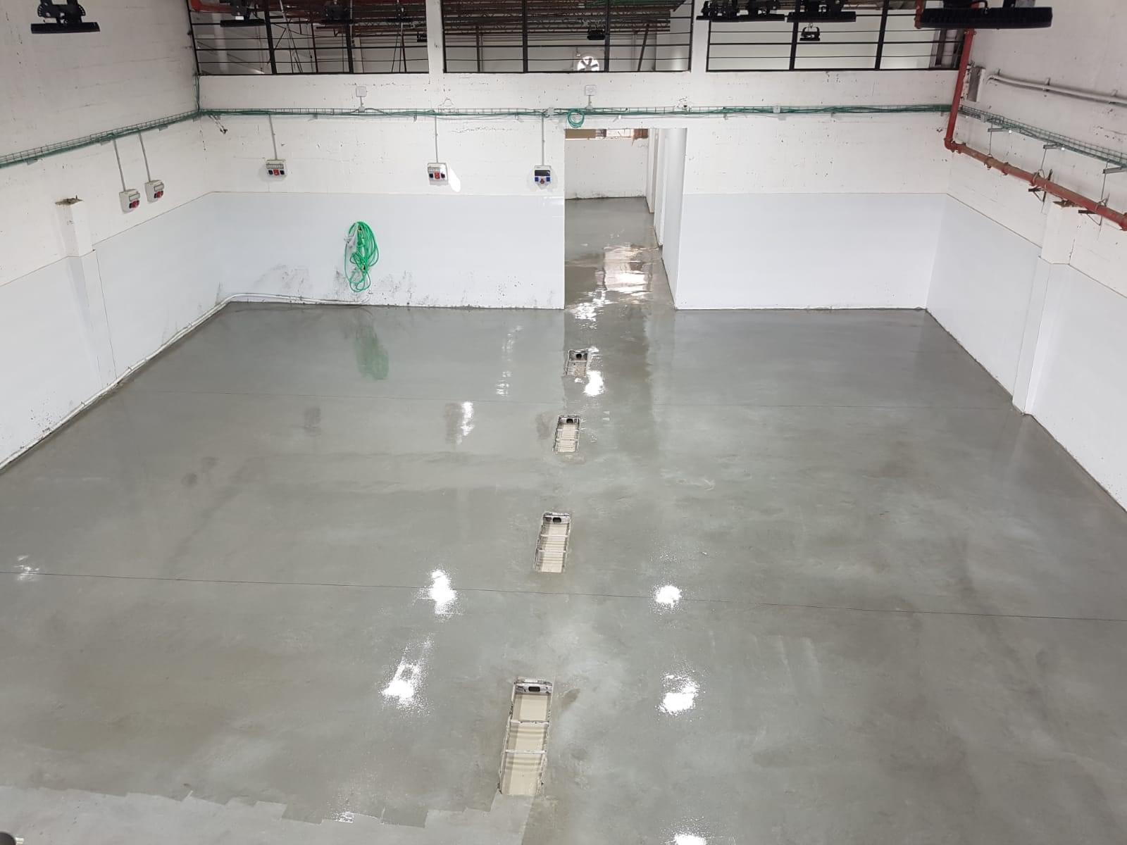 רצפת אפוקסי