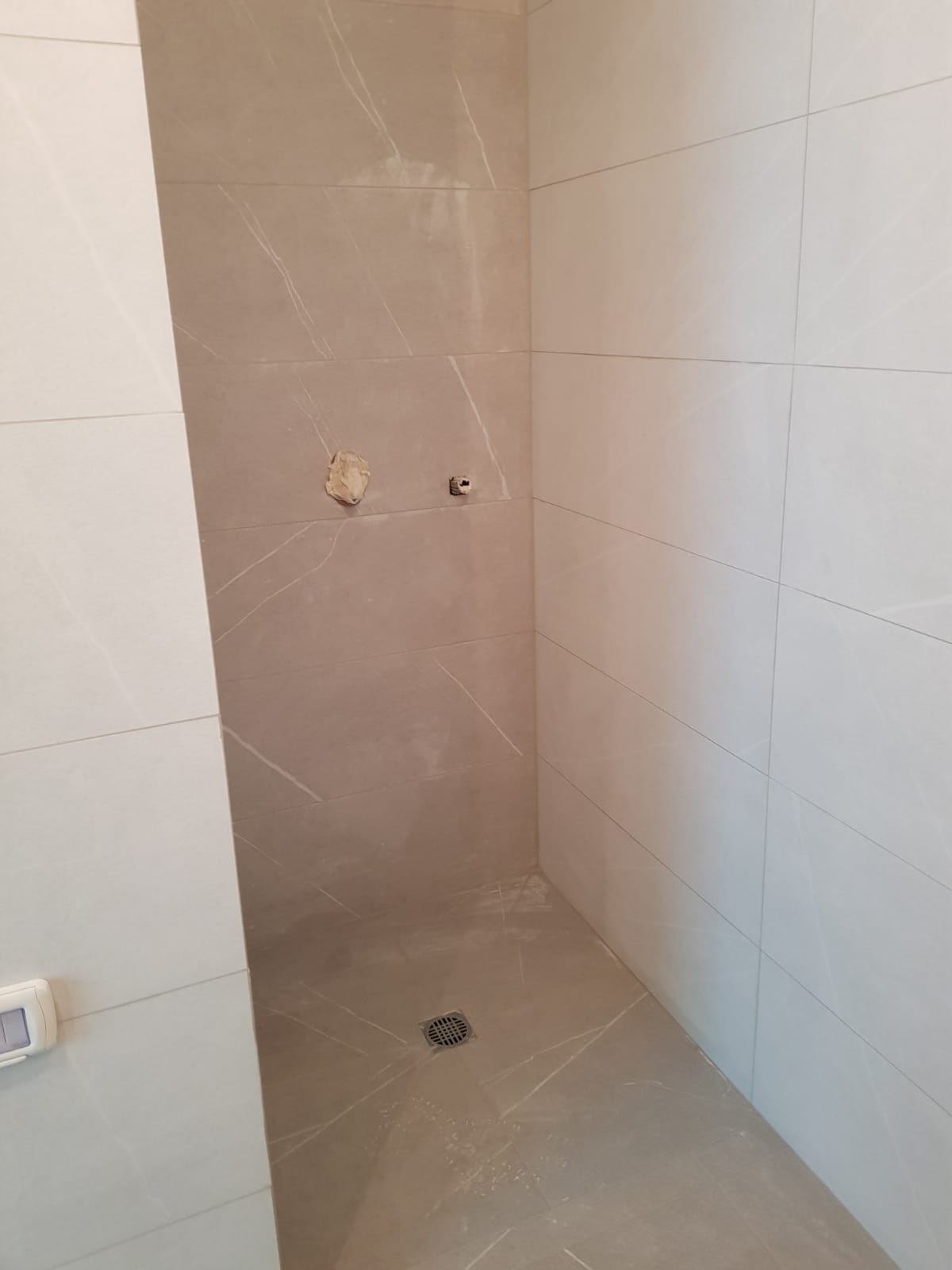 שיפוץ בית פרטי 2 קומות