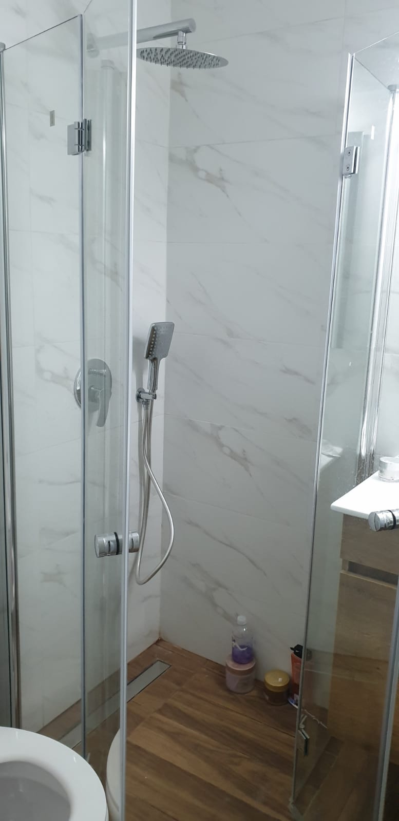 מגוון עבודות של שיפוצי מקלחות ושירותים קומפלט