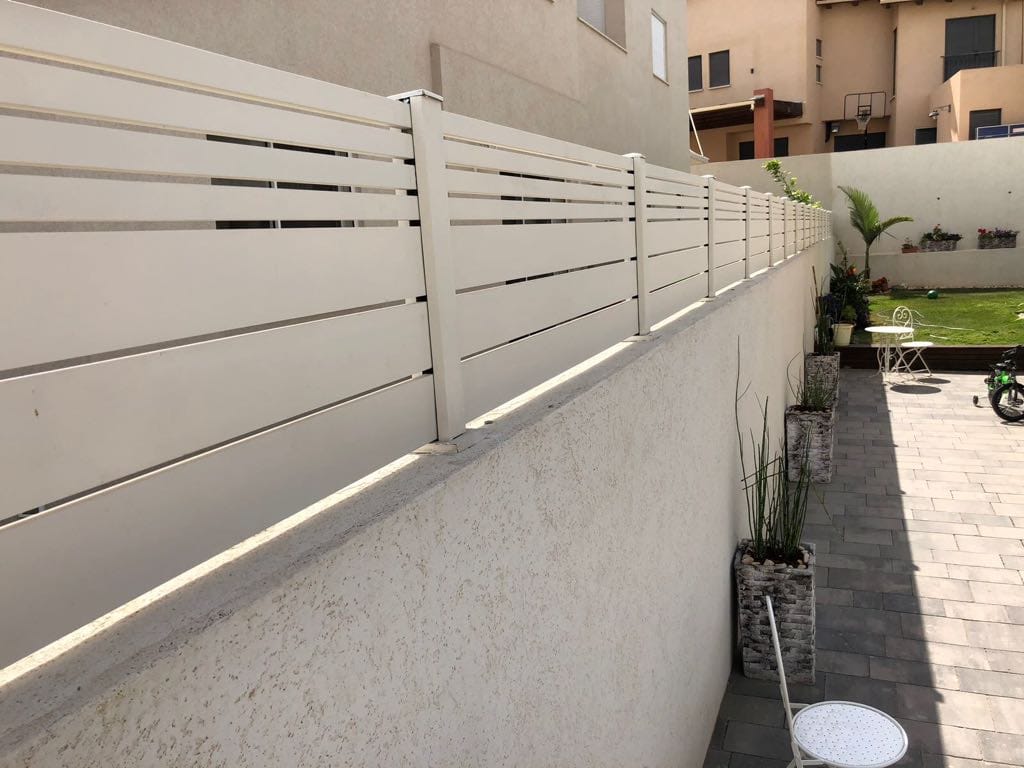 גדרות אלומיניום