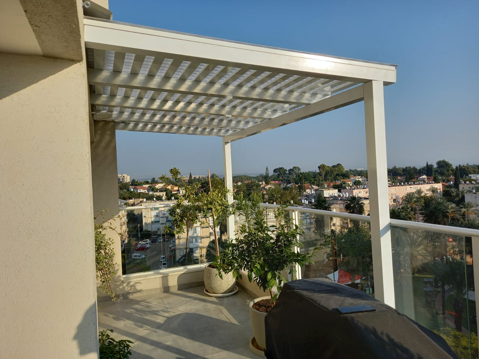 מגוון פרגולות אלומיניום