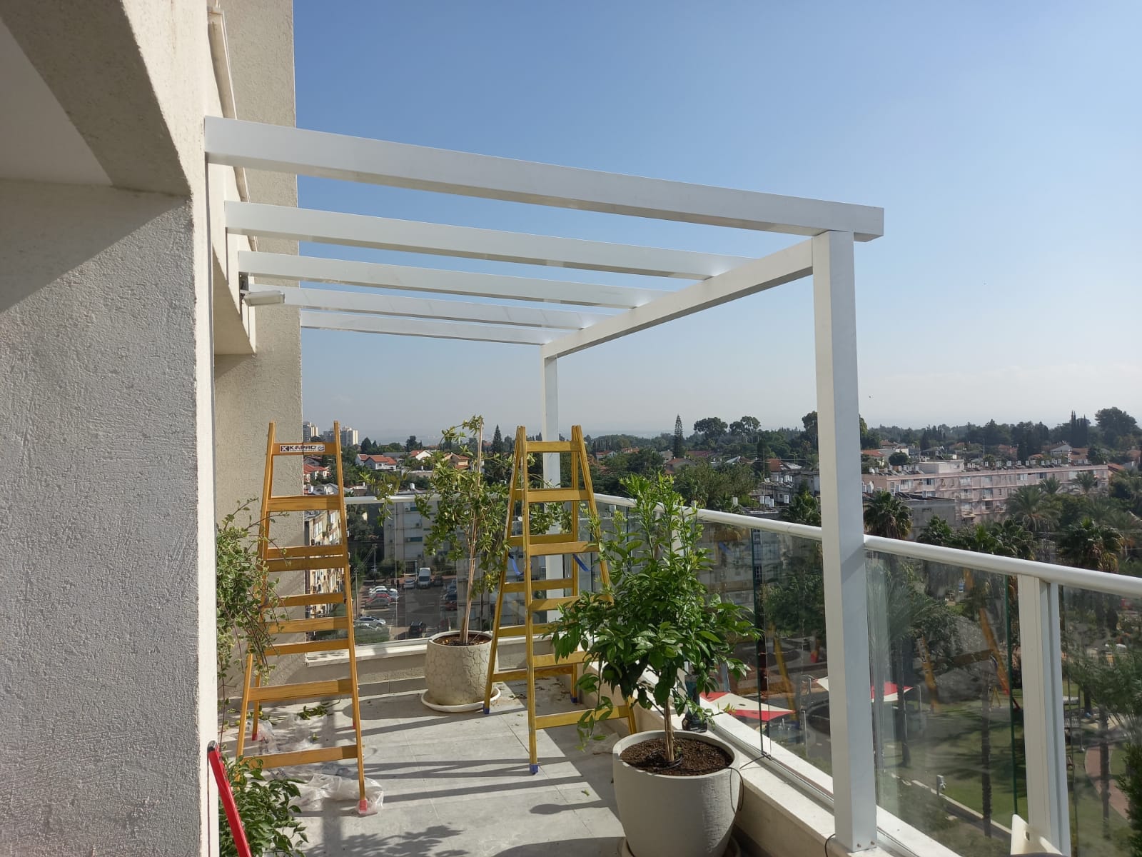 מגוון פרגולות אלומיניום