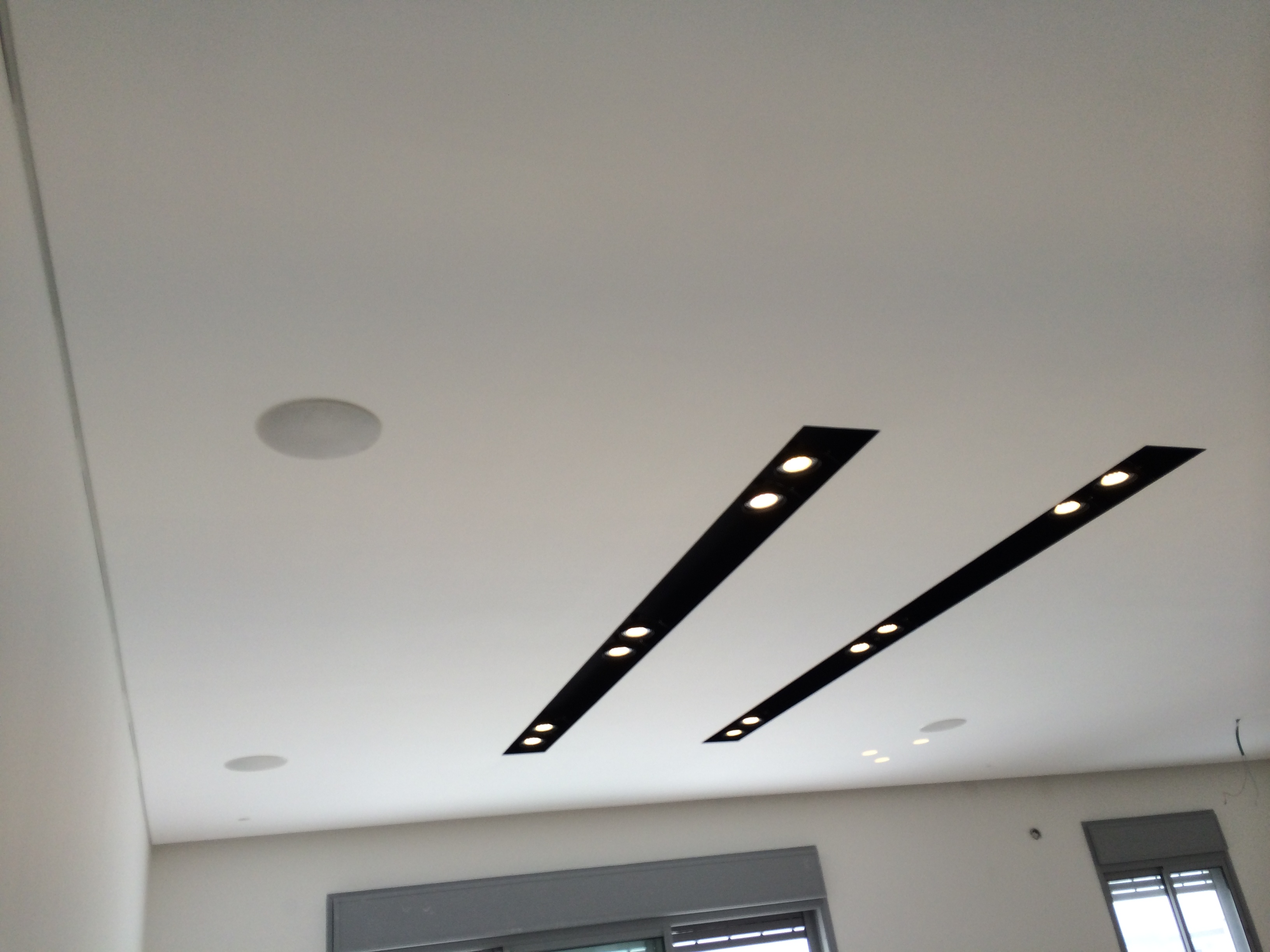 שיפוץ סלון ומטבח