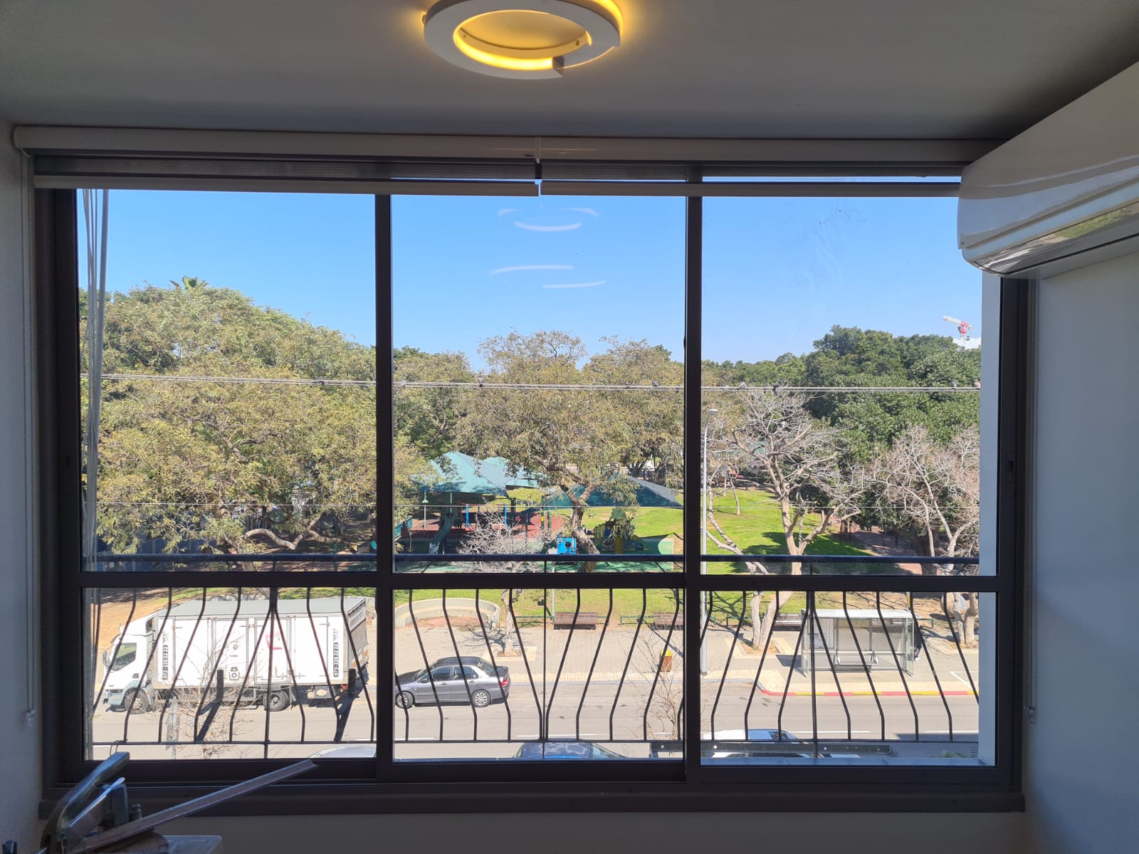 חלונות אלומיניום