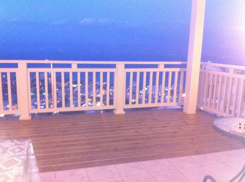 בניית מרפסת עץ