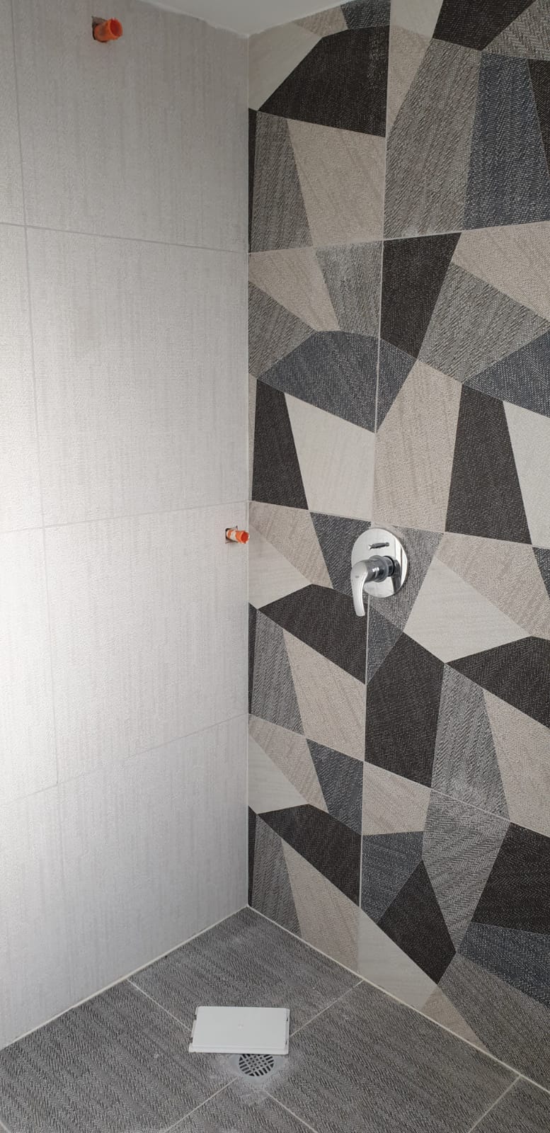 שיפוץ חדר שירותים ומקלחת