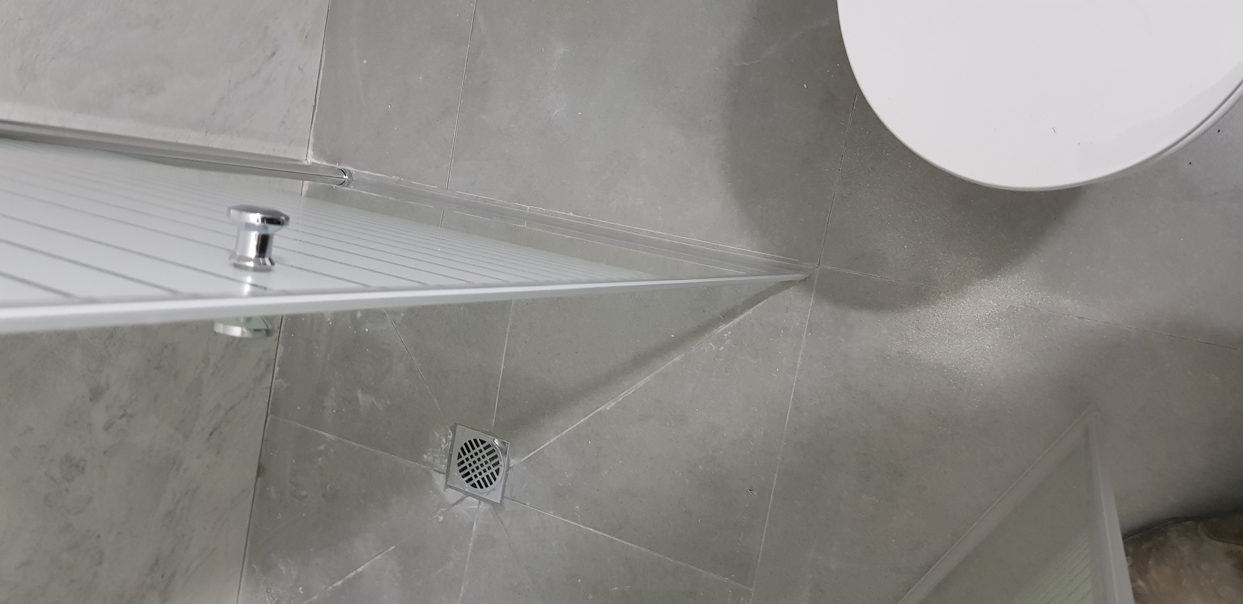 שיפוץ מקלחת ושירותים קומפלט