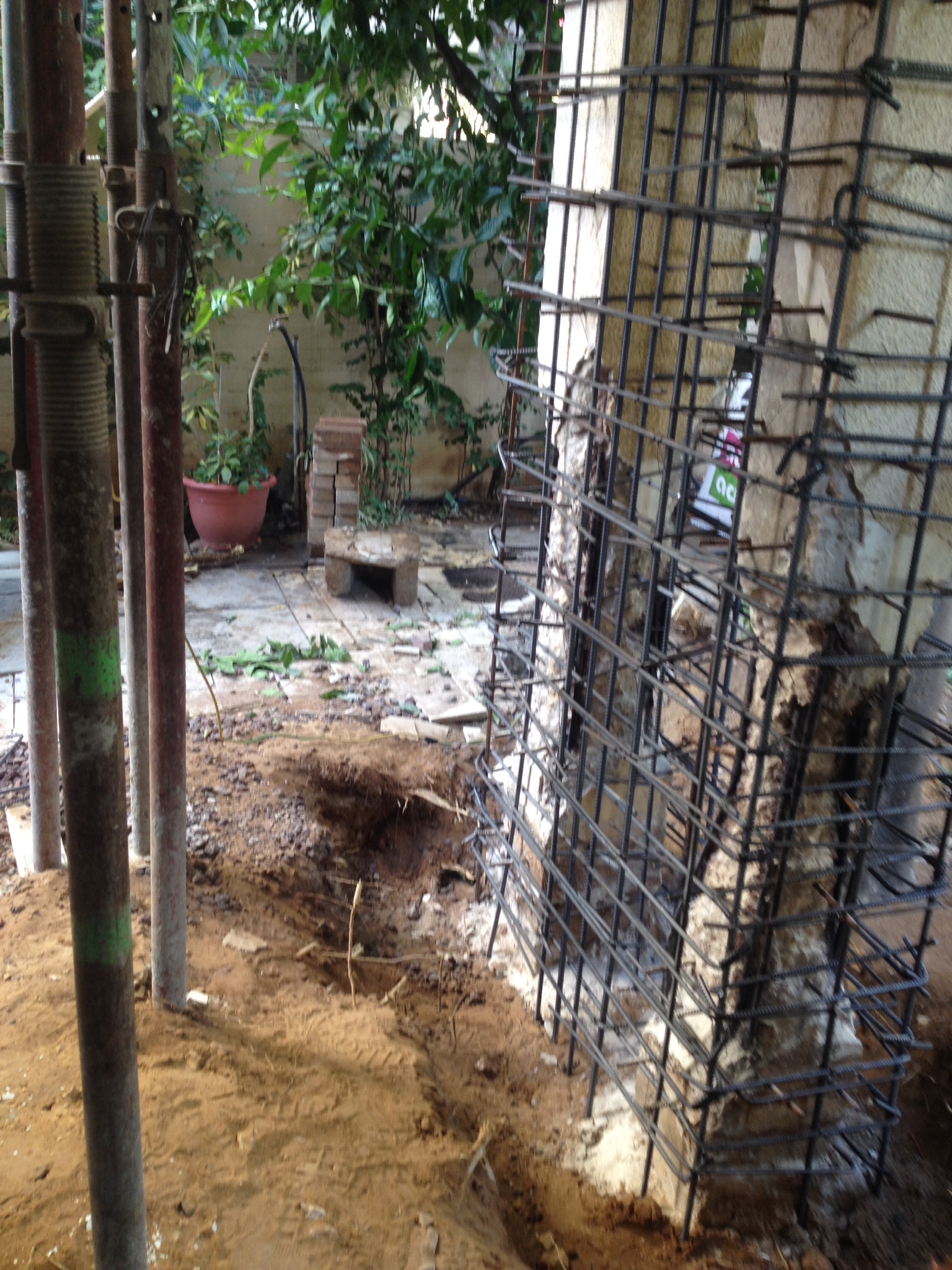 שיפוץ עמודי בניין