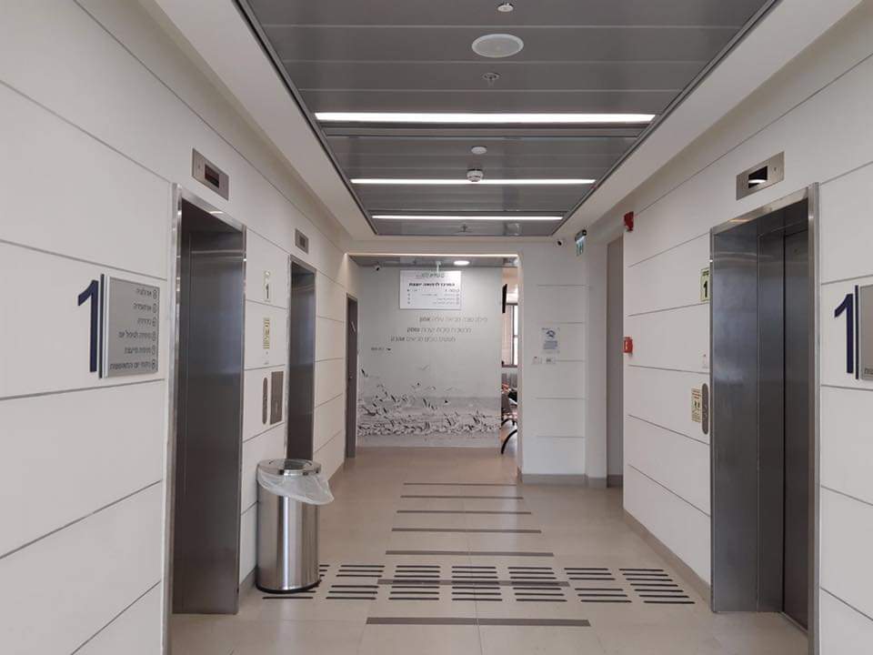 עבודות גמר בסניף כללית בחולון