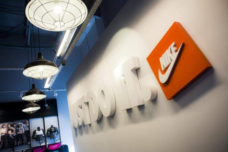 הקמת חנויות נייק סניפים: בילו סנטר, ביג קריות וקניון הדר