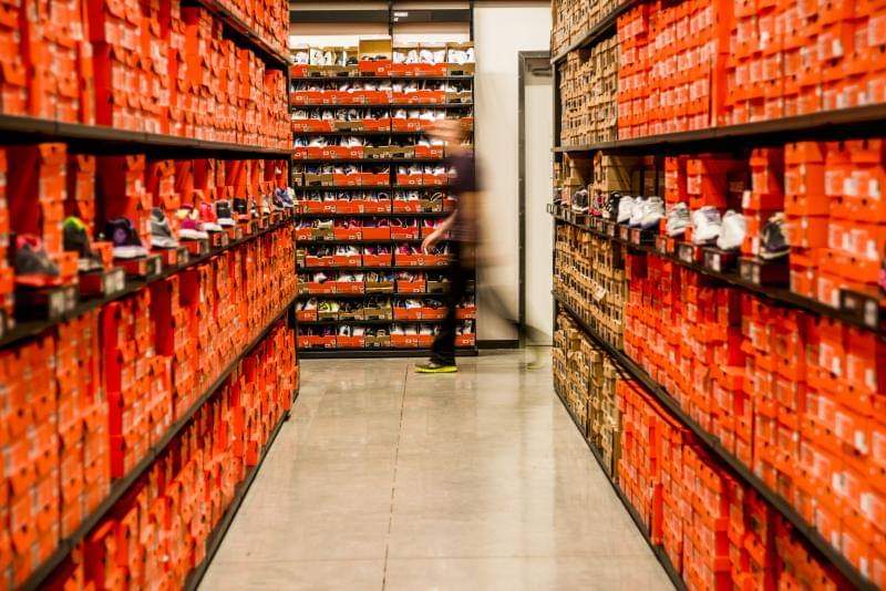 הקמת חנויות נייק סניפים: בילו סנטר, ביג קריות וקניון הדר