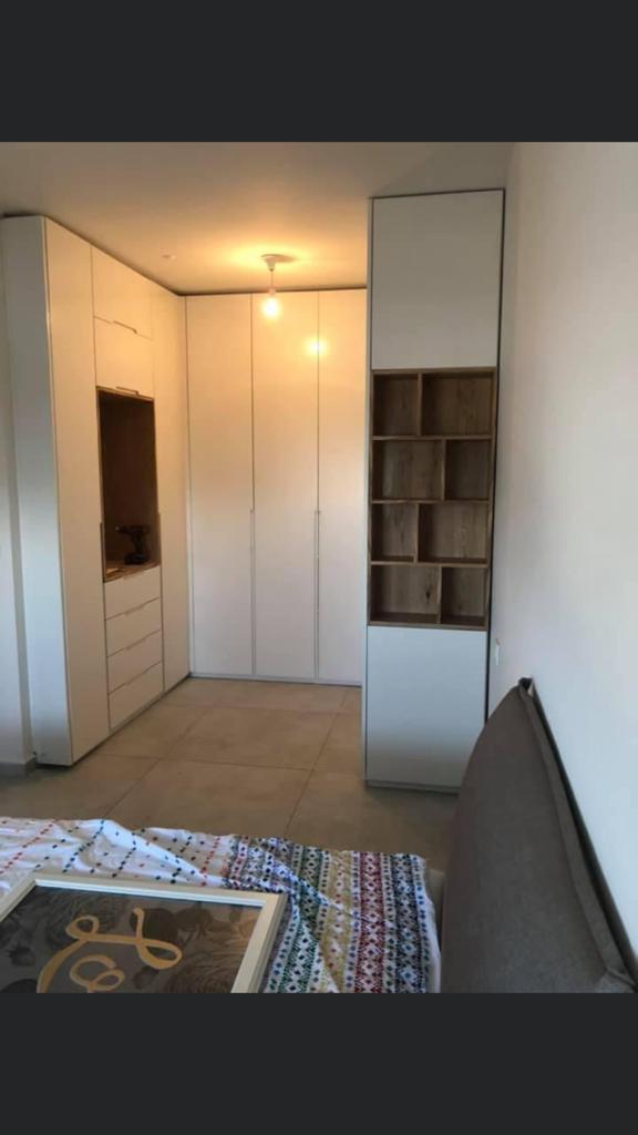 חדרי ארונות