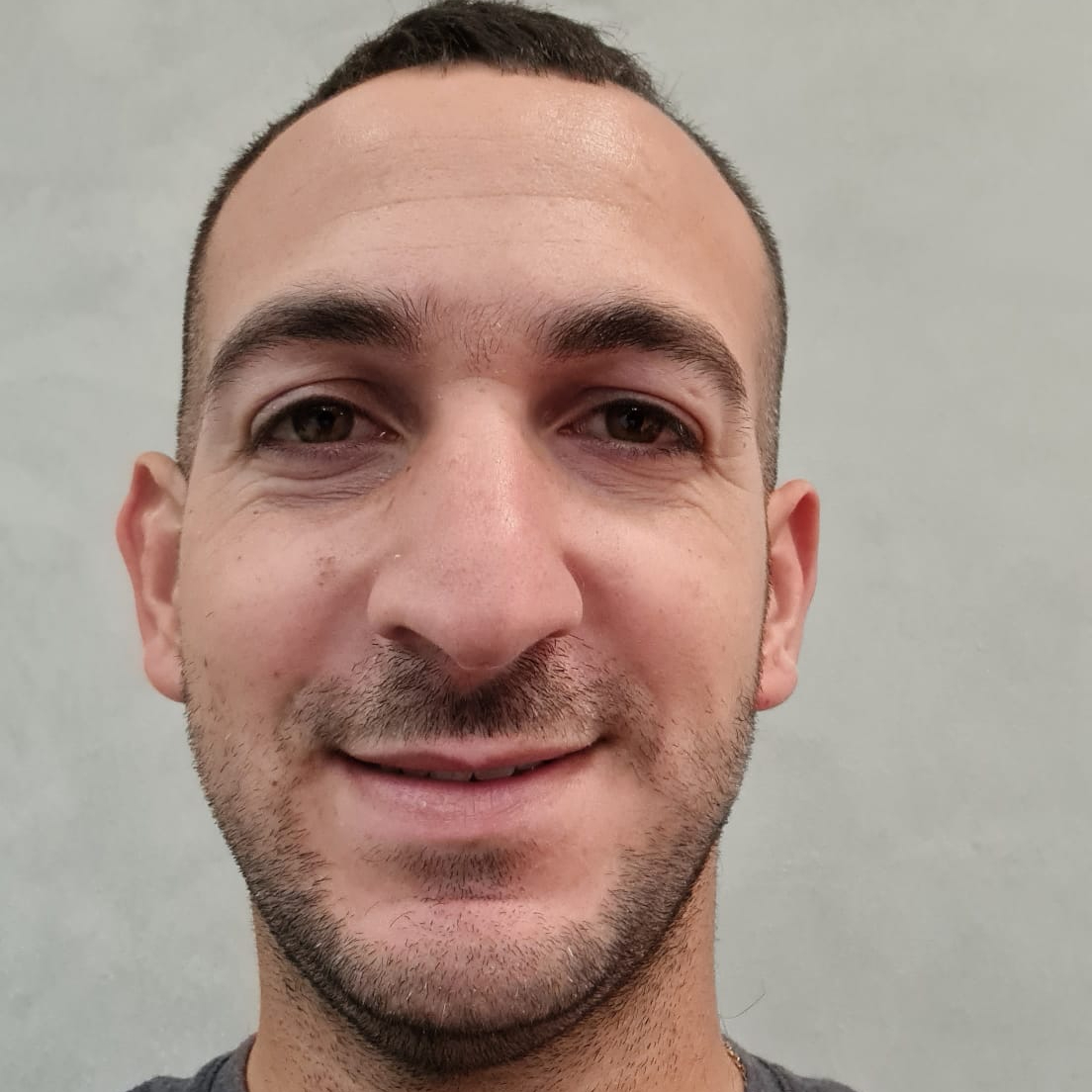 אליה צפניה - גנן , תמונת פנים