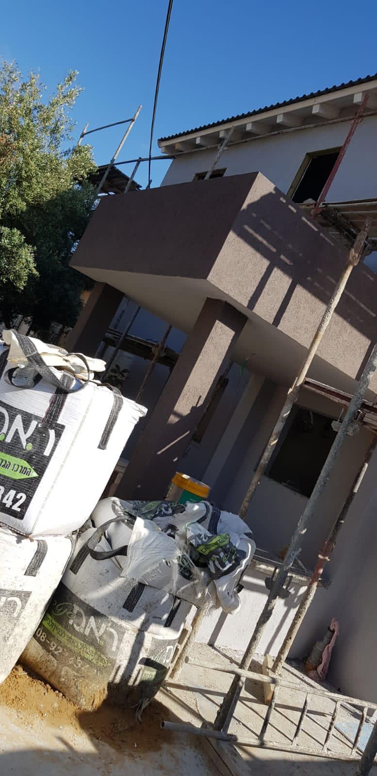 שיפוץ חיצוני למבנה