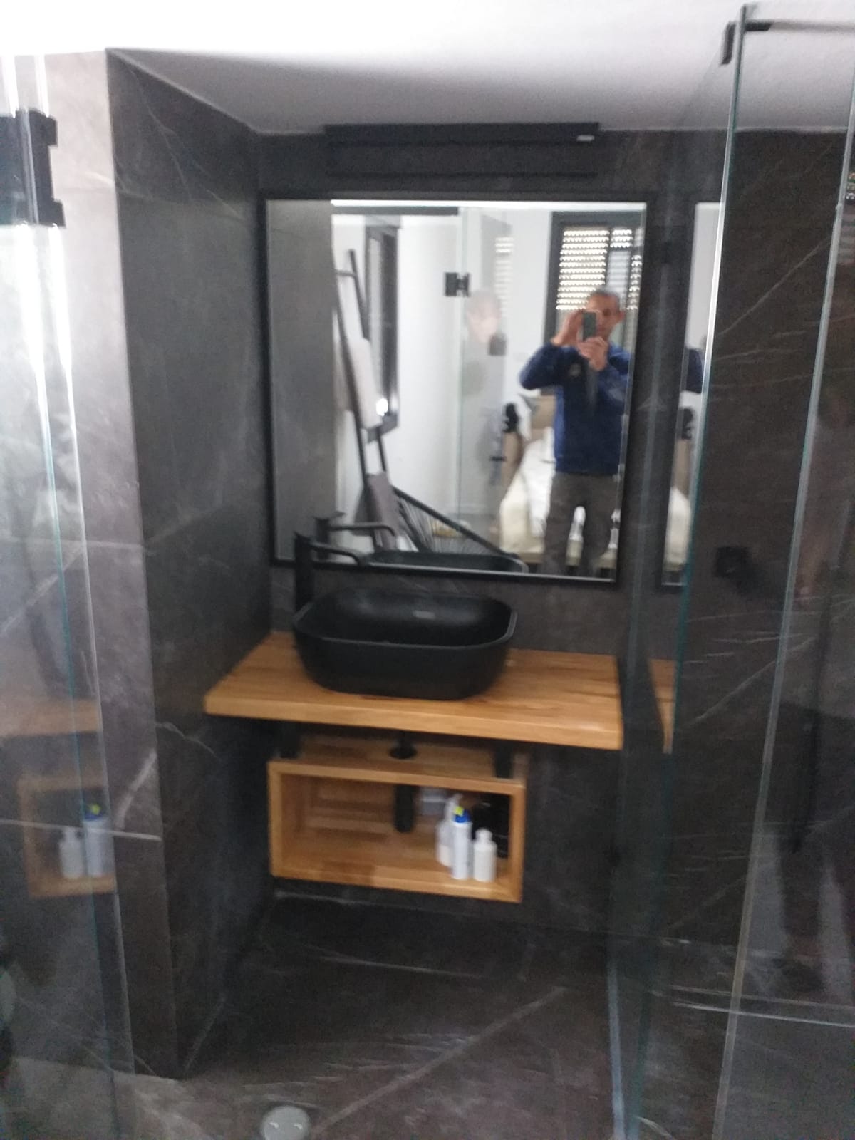 עבודות נגרות לחדרי רחצה