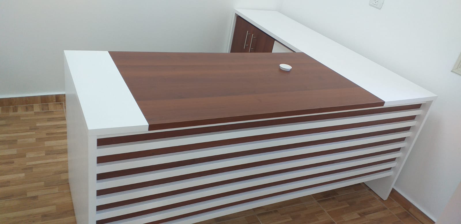 מגוון עבודות נגרות לפי הזמנה