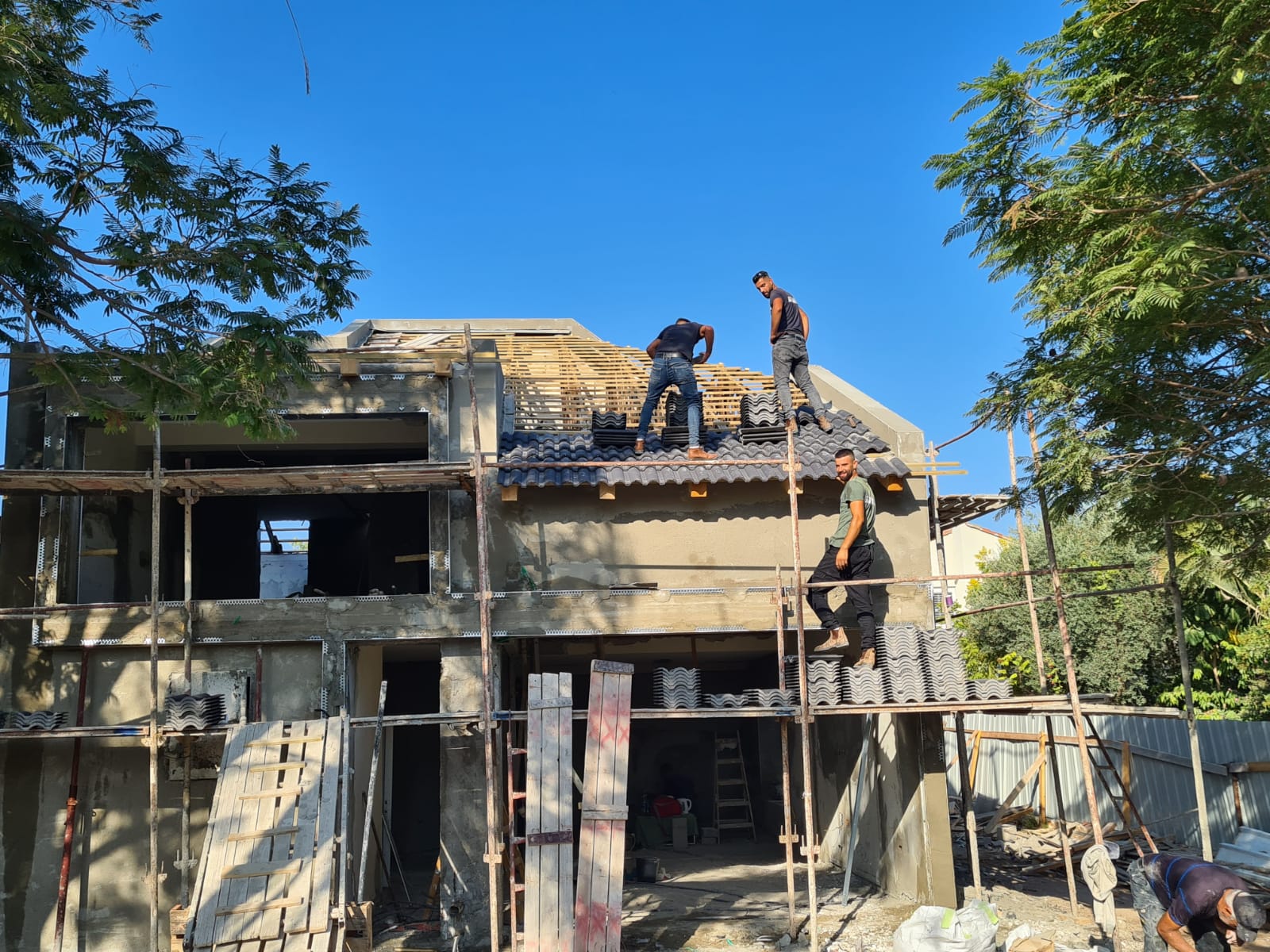 בניית גג רעפים