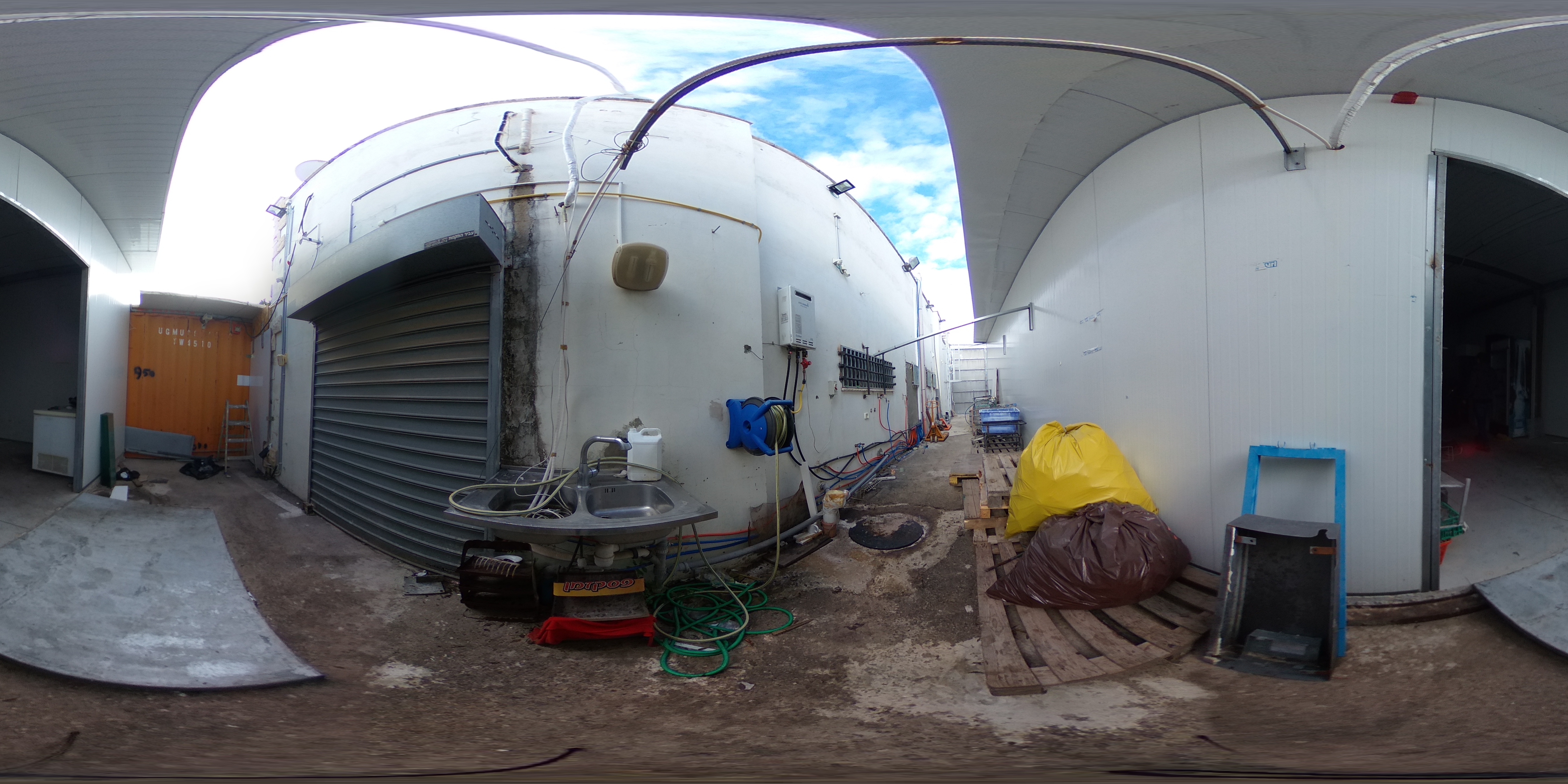 מדידה - חנות נוחות כביש 444