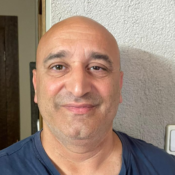 דקל סמוחה - חברת פרקטים , תמונת פנים