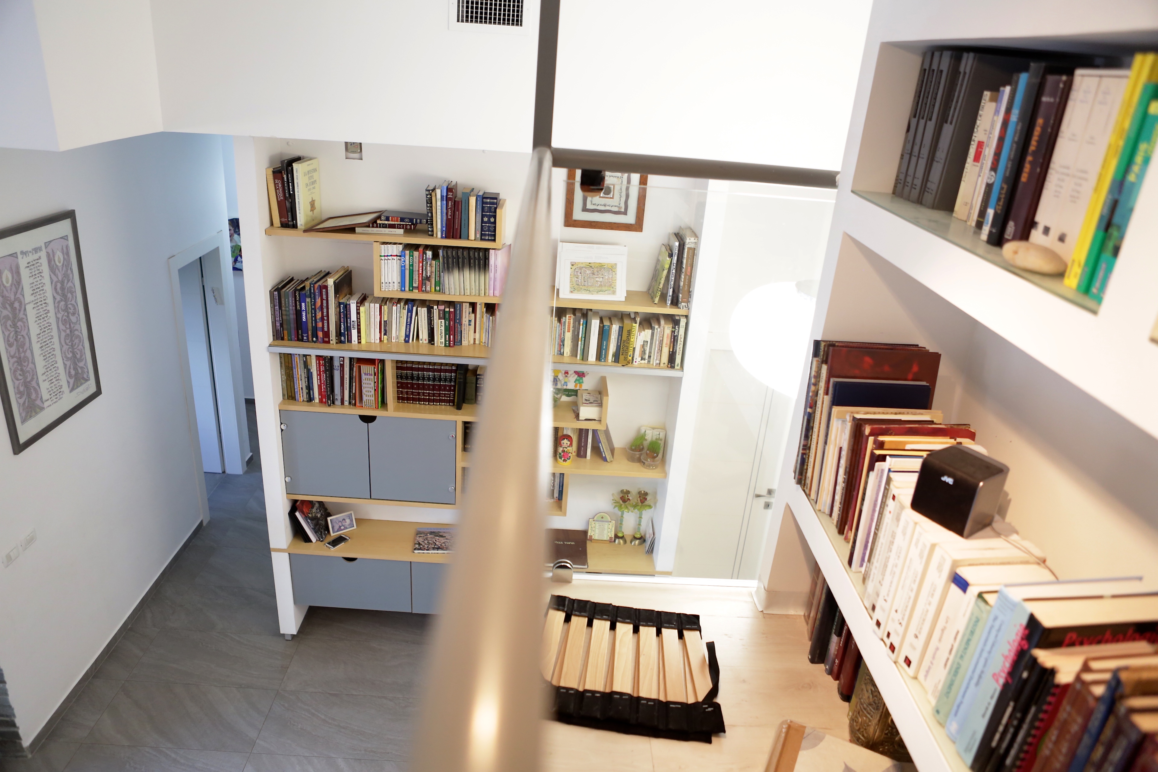 תכנון ועיצוב פנים לדירה - תקרה גבוהה