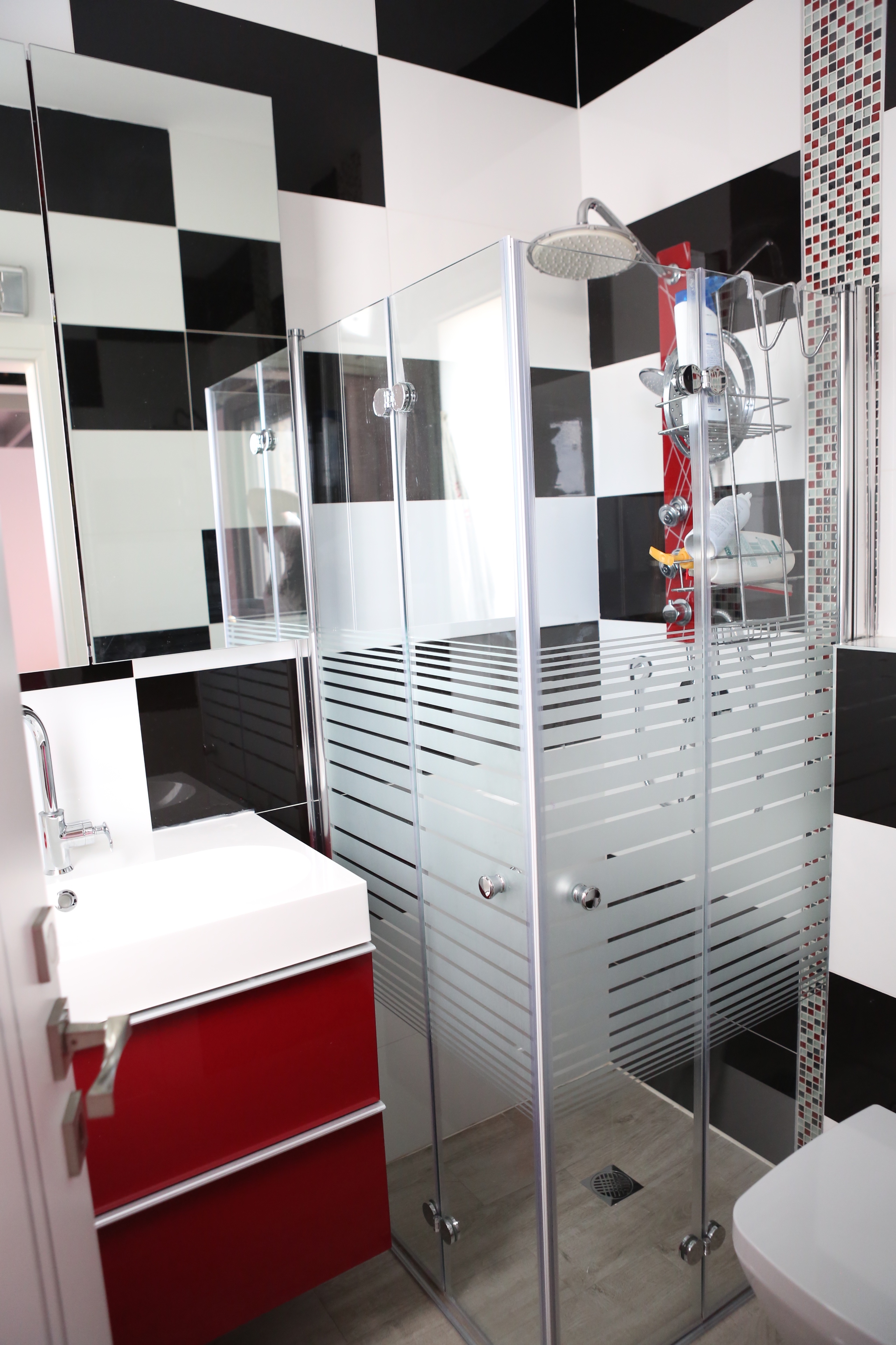 תכנון ועיצוב פנים לדירה - תקרה גבוהה