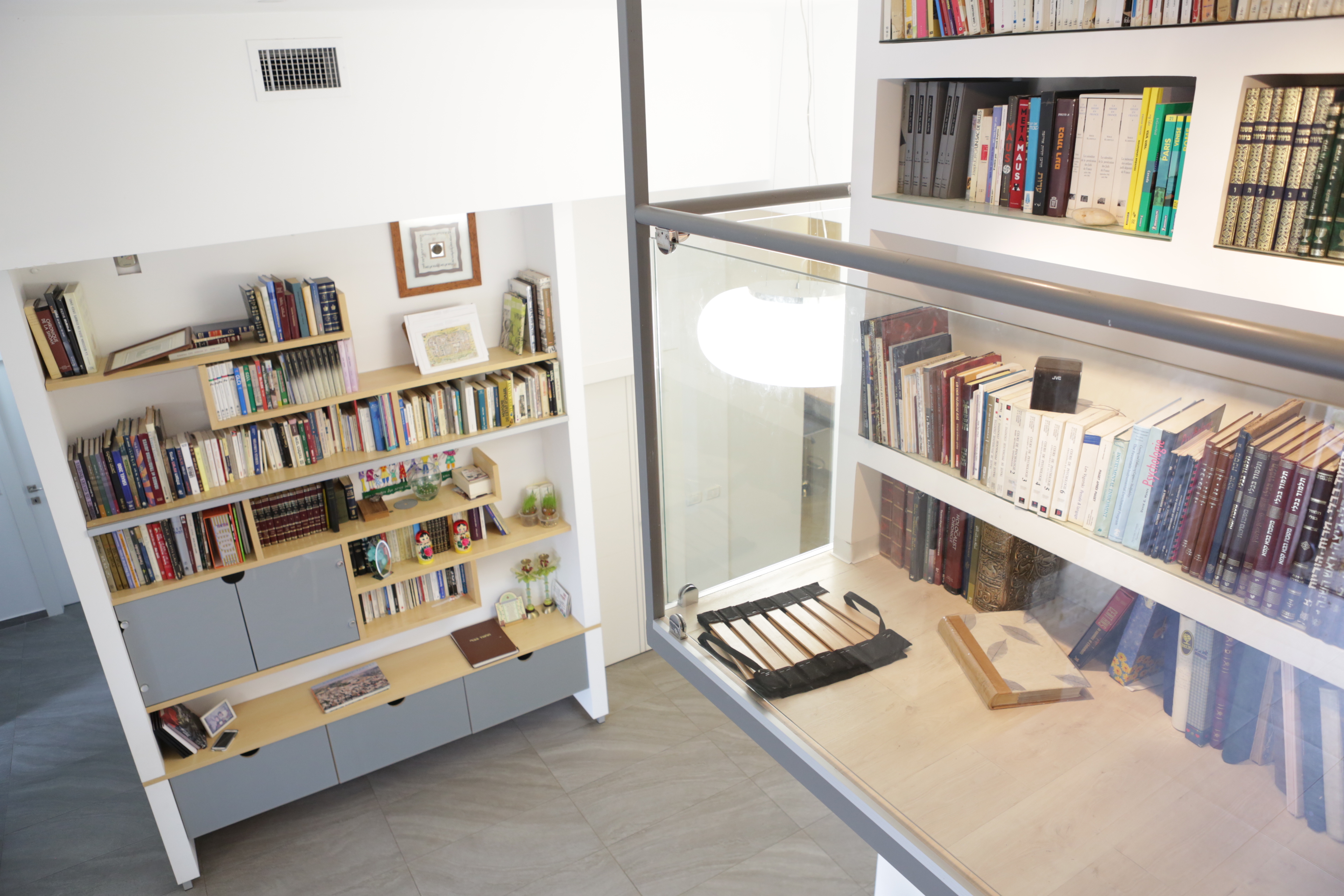 תכנון ועיצוב פנים לדירה - תקרה גבוהה