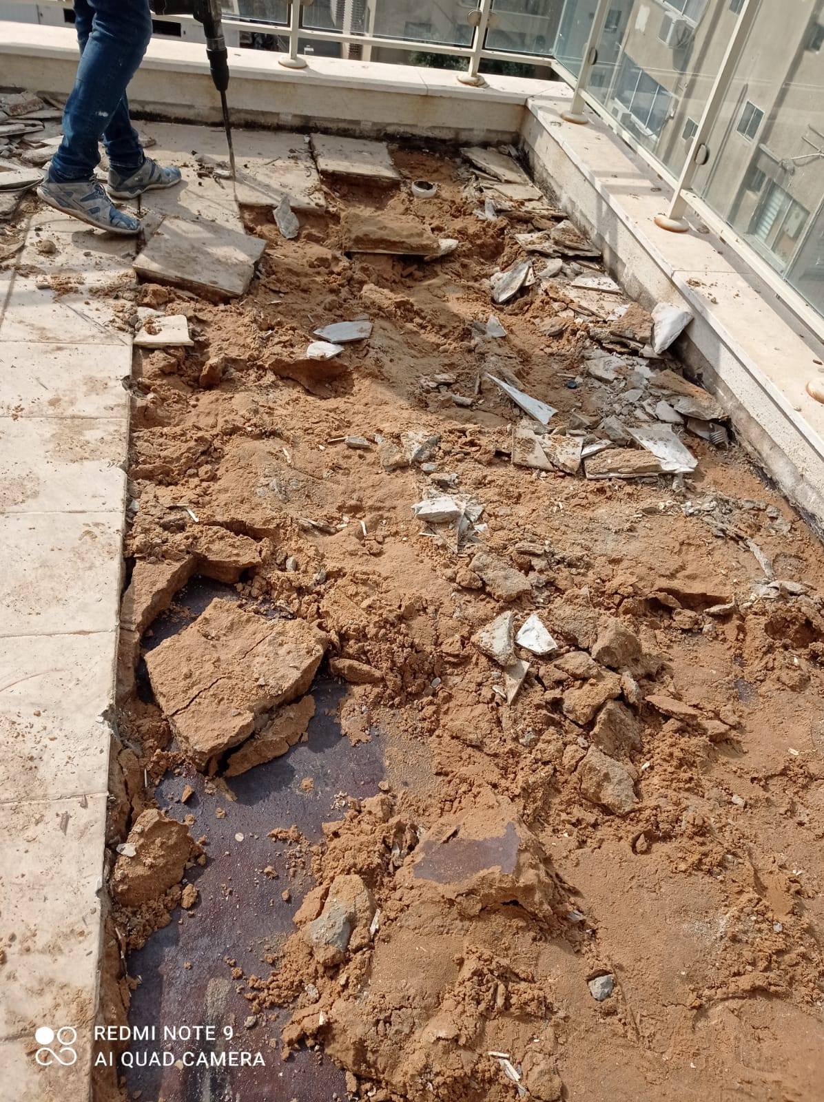 ריצוף ואיטום מרפסת