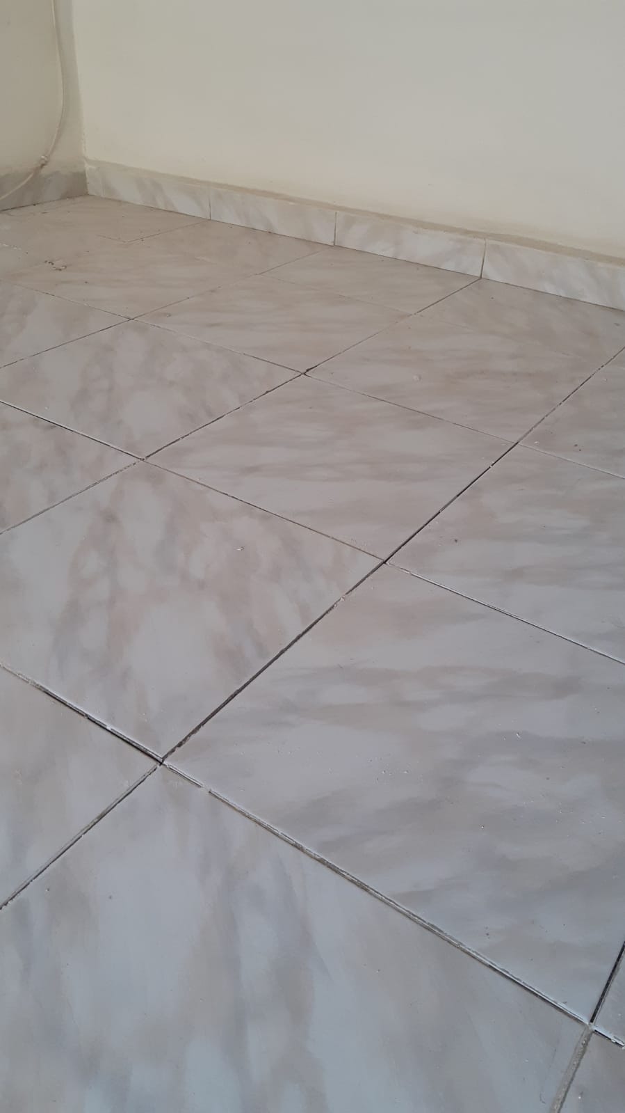 מגוון עבודות ריצוף בהדבקה