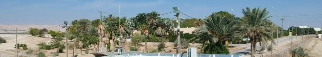 צילום מעבודה של אבי