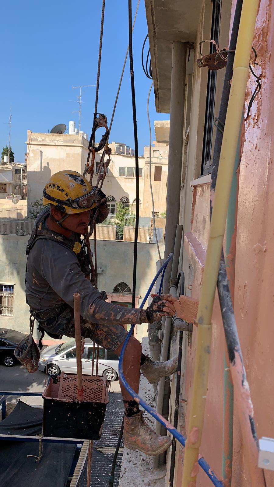 עבודות בגובה - סנפלינג