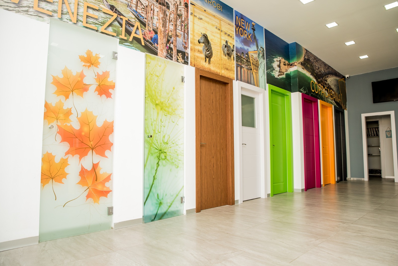 מגוון דלתות פנים