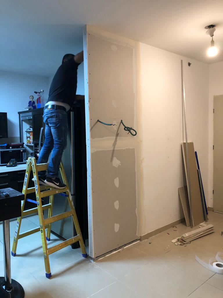 בניית קיר גבס