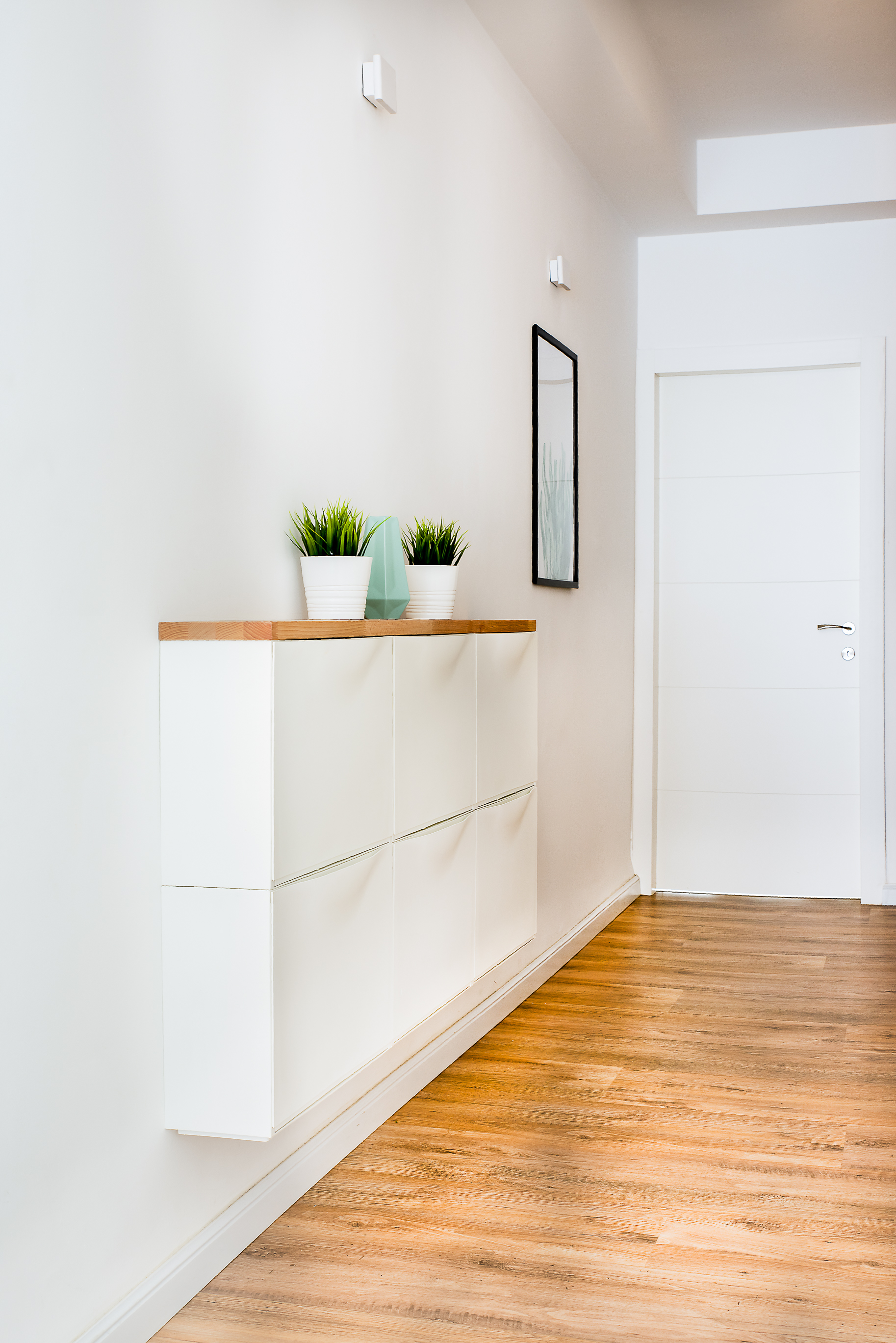 פתרונות אחסון ועיצוב מסדרונות