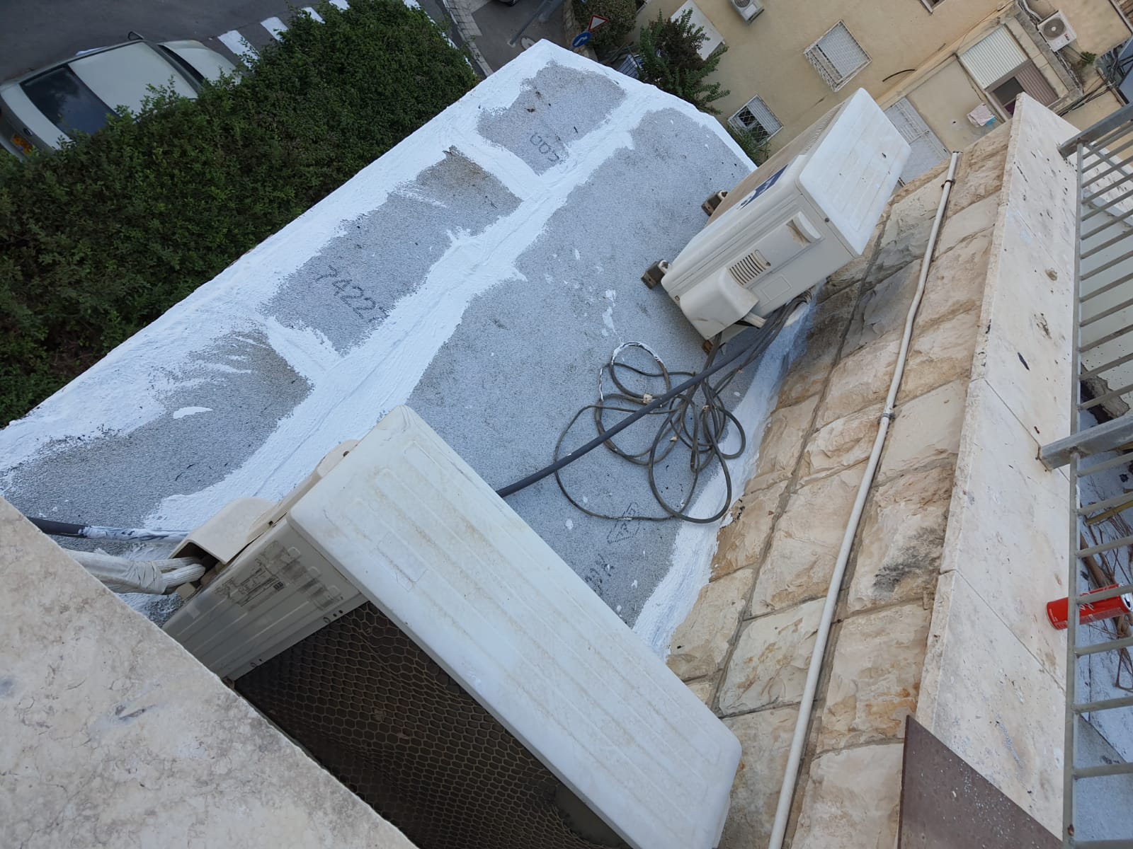 איטום גגות ביריעות ביטומניות