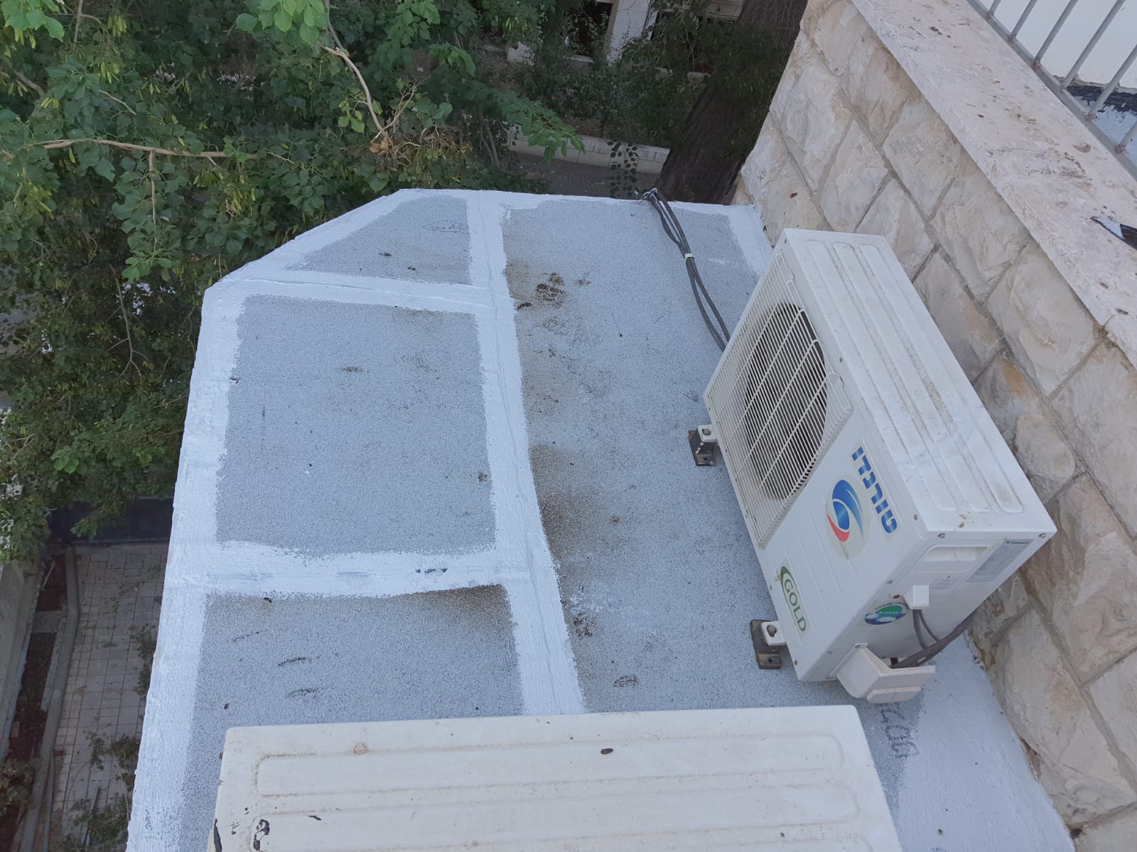 איטום גגות ביריעות ביטומניות