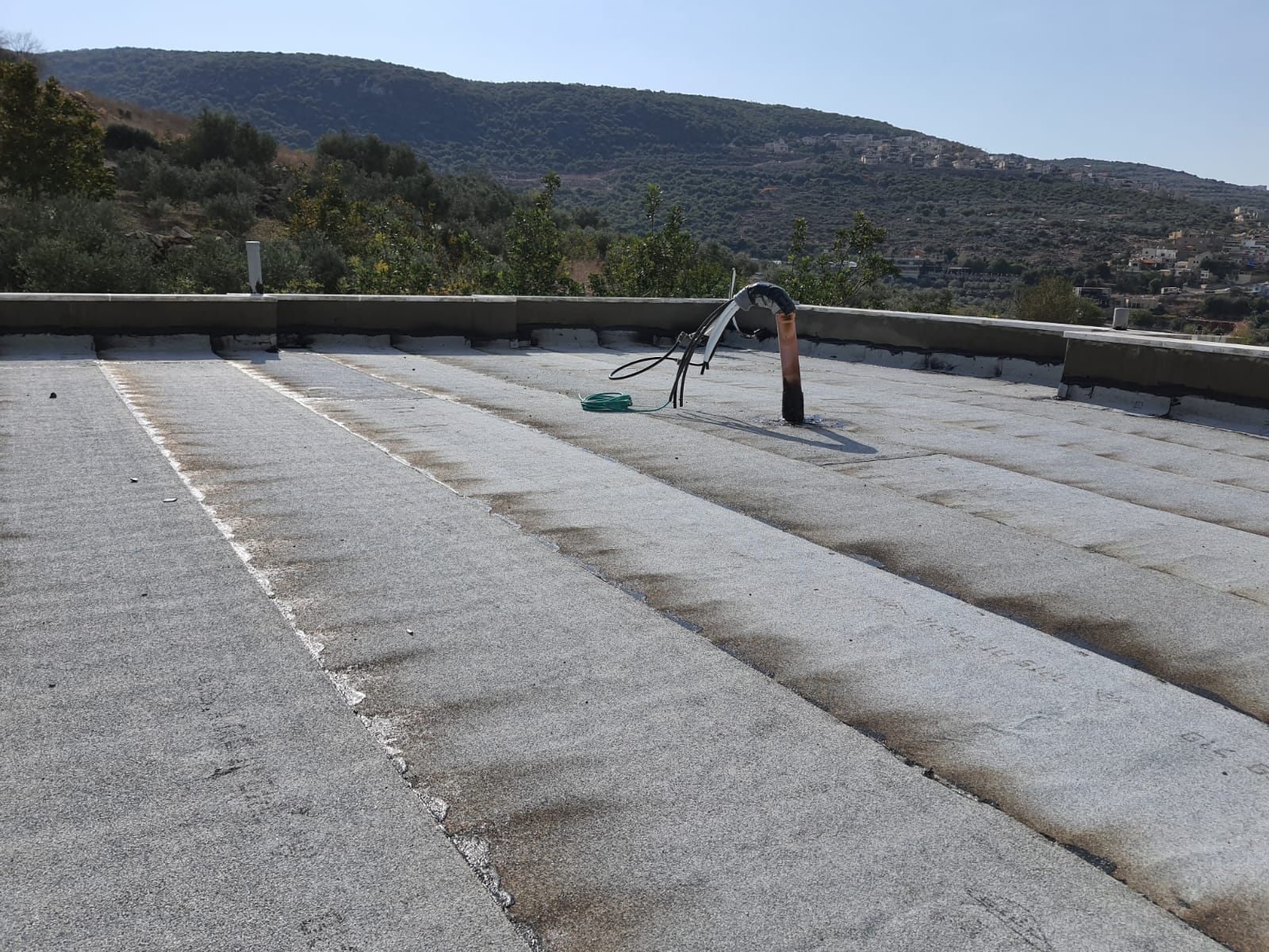 איטום גגות ביריעות ביטומניות