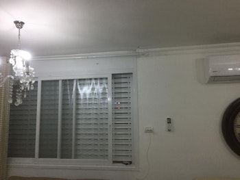 מגוון חלונות אלומיניום