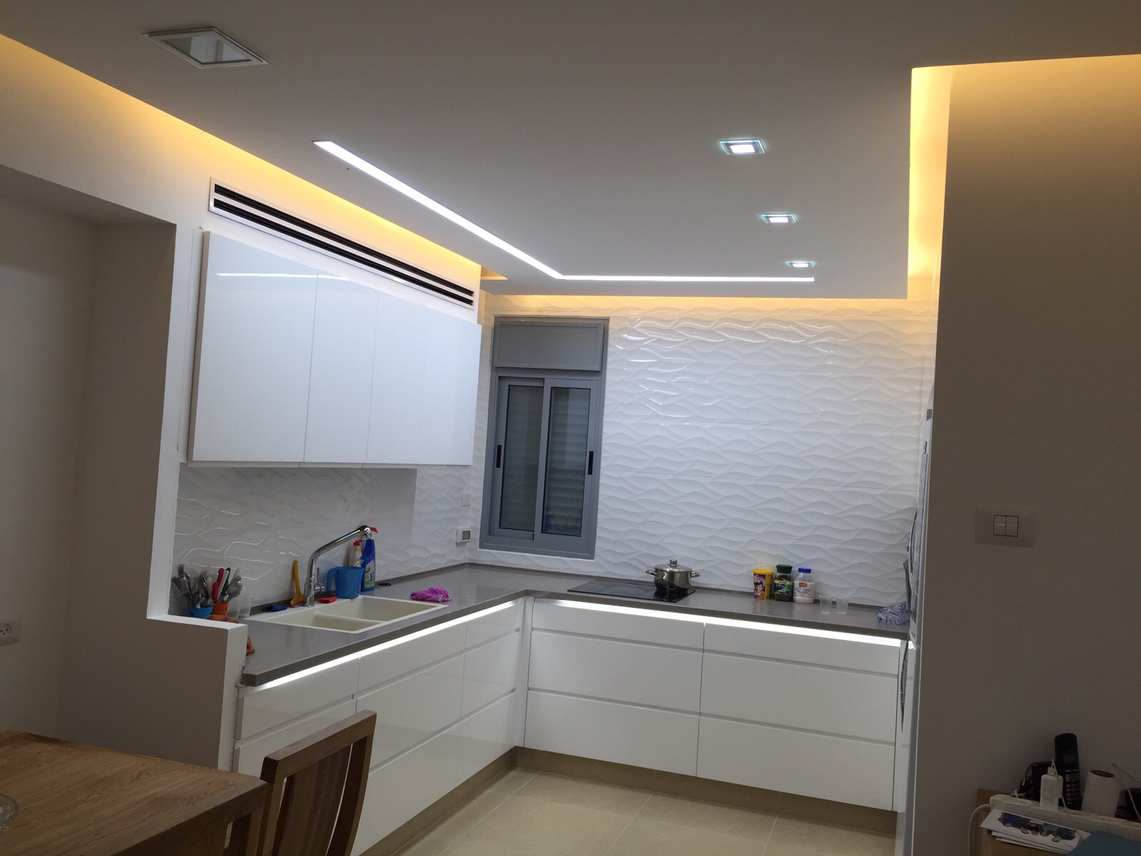 צילום מעבודה של מתן עשתר