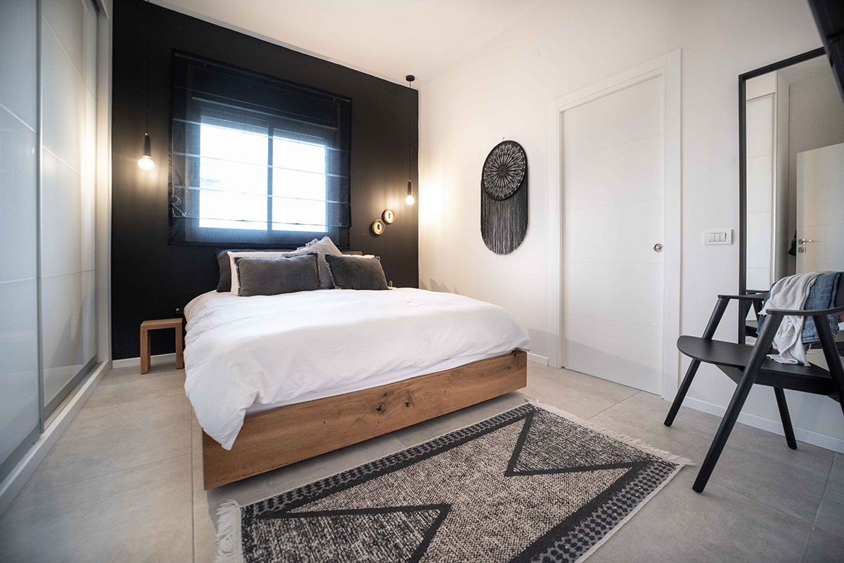 עיצוב דירת קבלן עם שחור