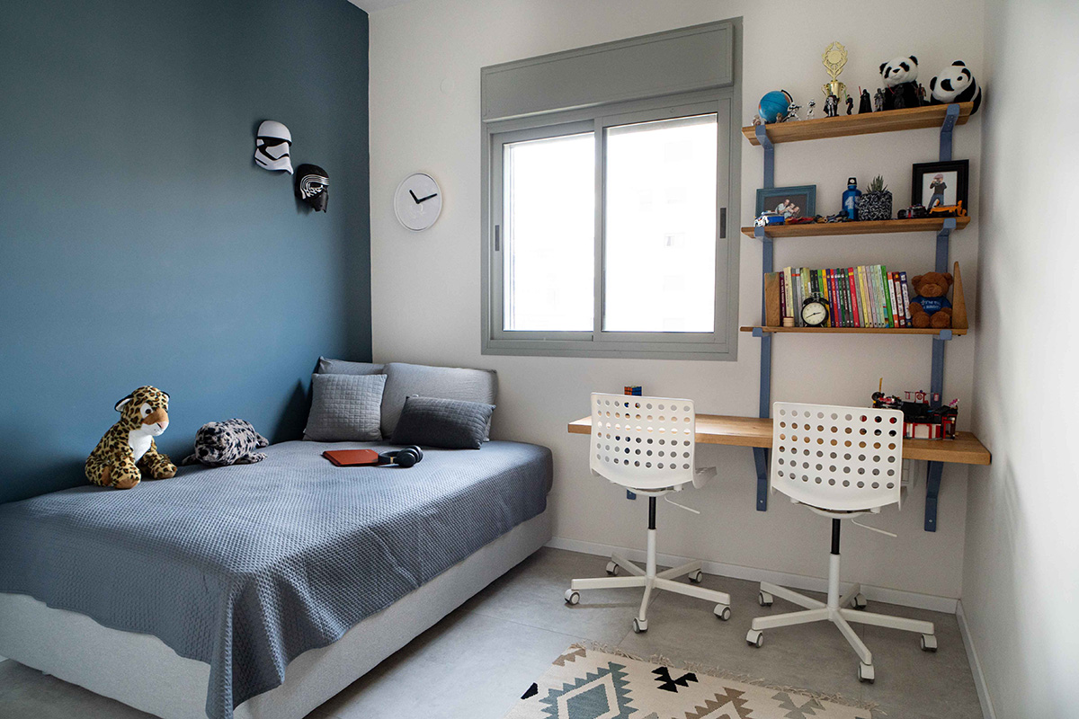 עיצוב דירת קבלן עם שחור