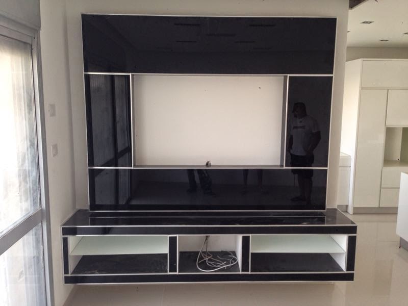 נישה ל-tv, חיפוי זכוכית