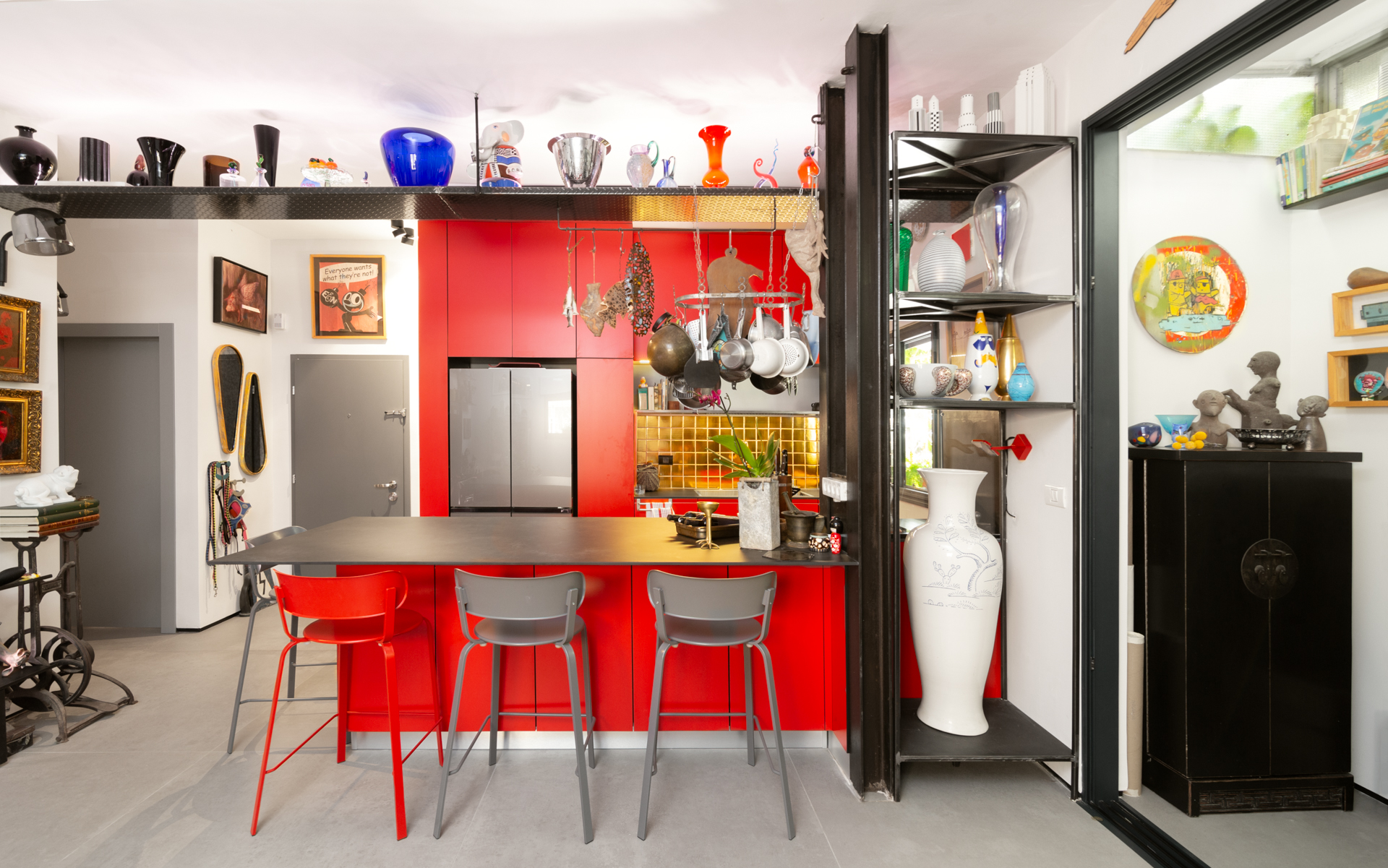 דירה שהיא גלריה