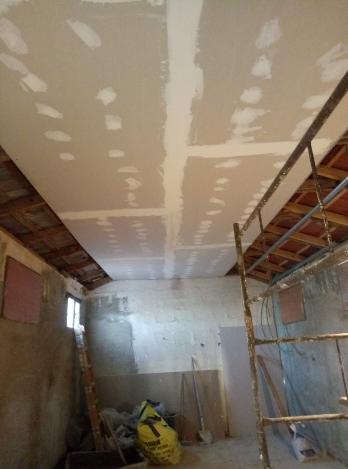 עבודות צבע וגבס