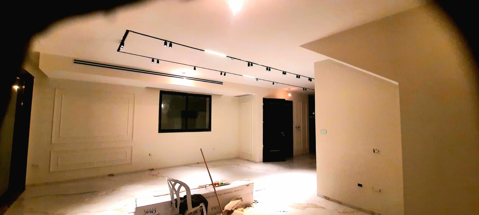 עבודות קרניזים ,שירנים דקורטיבים, בעיצוב אדריכלי  בוילה בפתח תקוה