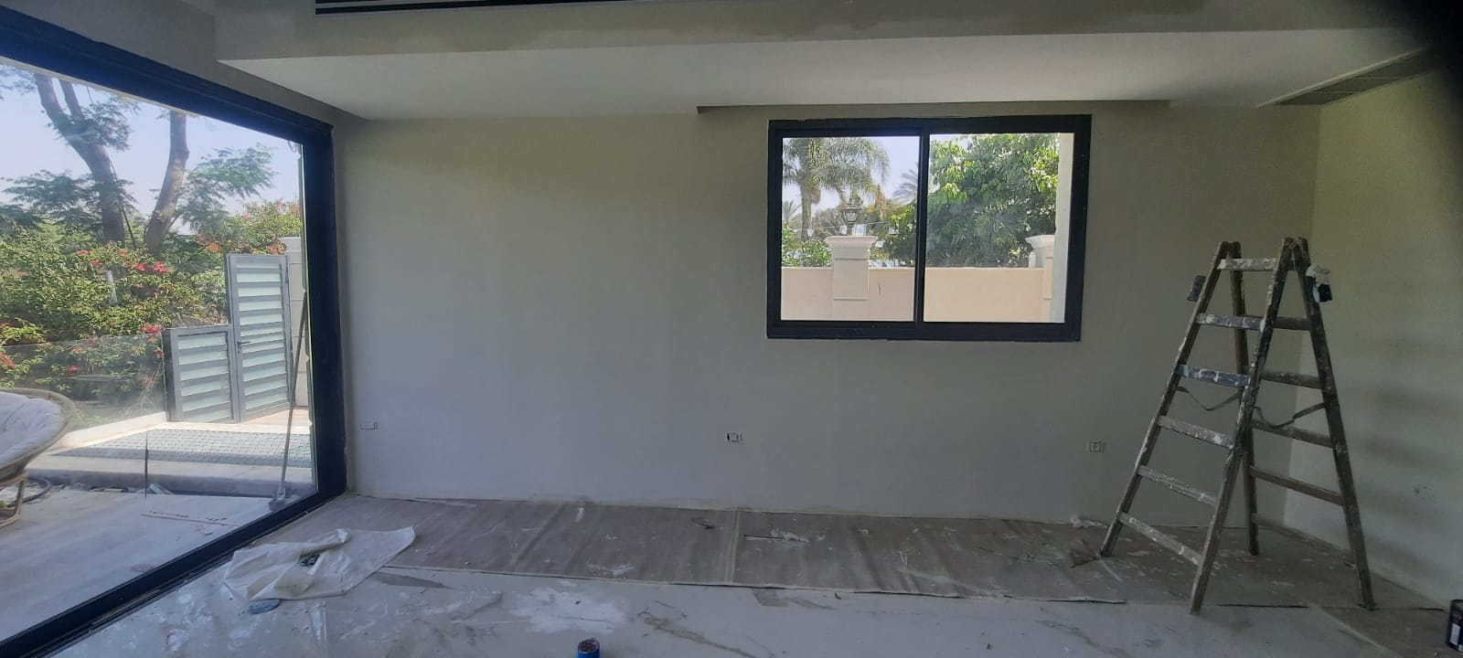 עבודות קרניזים ,שירנים דקורטיבים, בעיצוב אדריכלי  בוילה בפתח תקוה