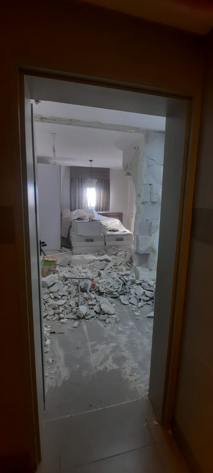 חלוקת דירה ל2 יחידות דיור  קומפלט