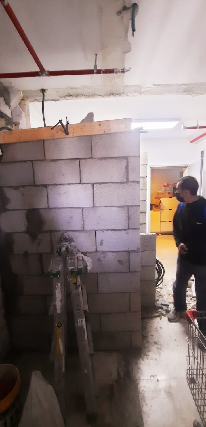 חלוקת דירה ל2 יחידות דיור  קומפלט